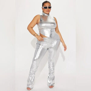 Fashion Nova - Nothin' On Me Metallic Pant - Silver NWT Size 2X. Sexy lace-up